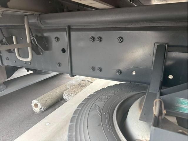 MITSUBISHI FUSOU SUPER GREAT 2016 Image 31