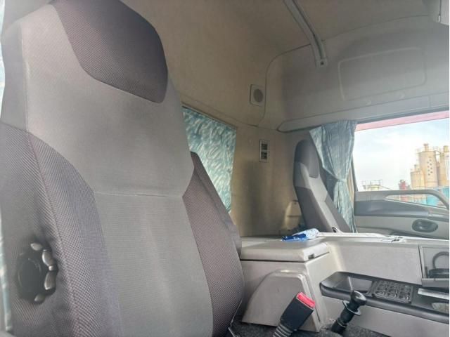 MITSUBISHI FUSOU SUPER GREAT 2016 Image 31