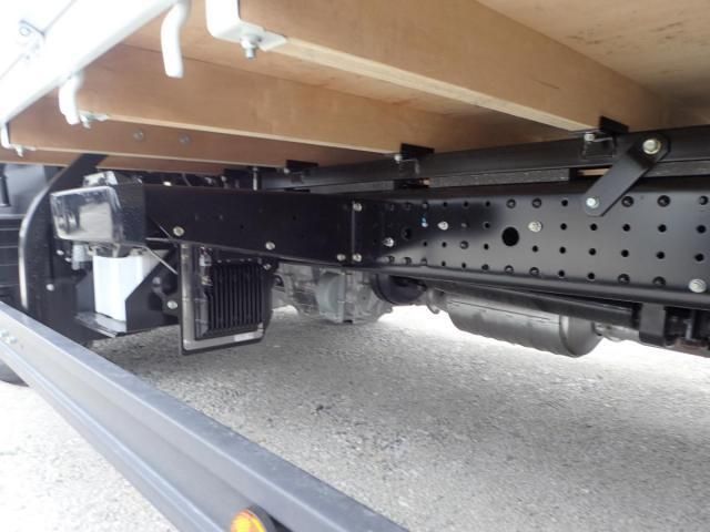 MITSUBISHI CANTER 2025 Image 31