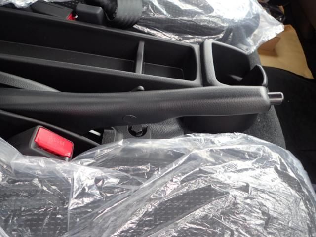 MITSUBISHI CANTER 2025 Image 31