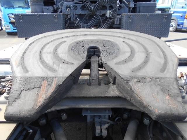 NISSAN DIESEL QUON 2013 Image 31