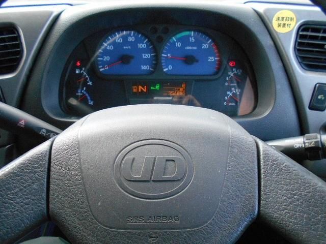 NISSAN DIESEL QUON 2013 Image 31