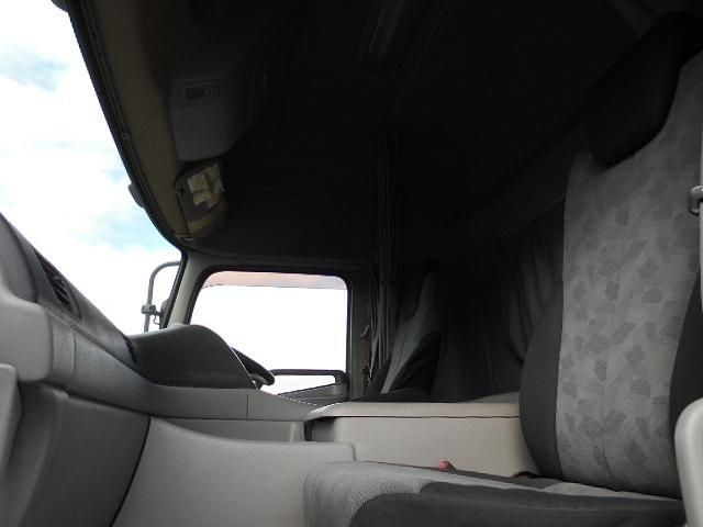 NISSAN DIESEL QUON 2013 Image 31