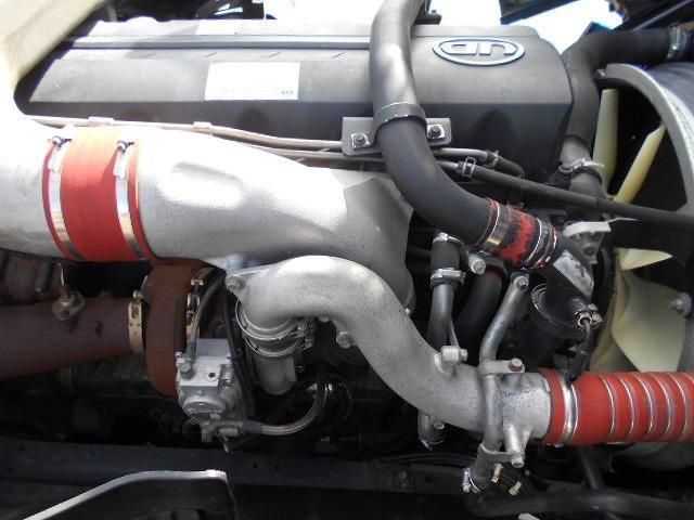 NISSAN DIESEL QUON 2013 Image 31