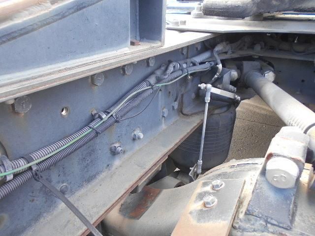 NISSAN DIESEL QUON 2013 Image 31