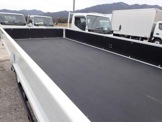 MITSUBISHI CANTER 2025 Image 31