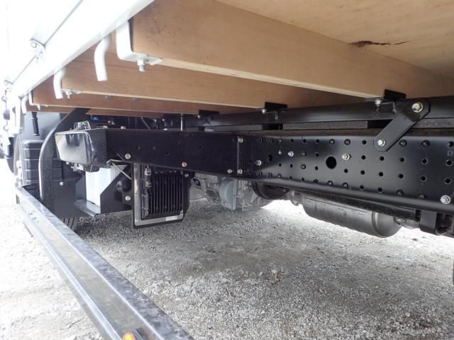 MITSUBISHI CANTER 2025 Image 31