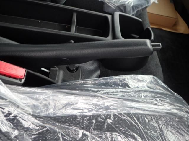 MITSUBISHI CANTER 2025 Image 31