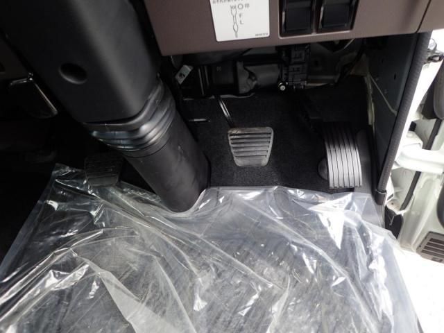 MITSUBISHI CANTER 2025 Image 31