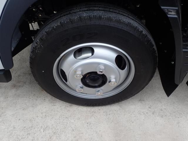 MITSUBISHI CANTER 2025 Image 31