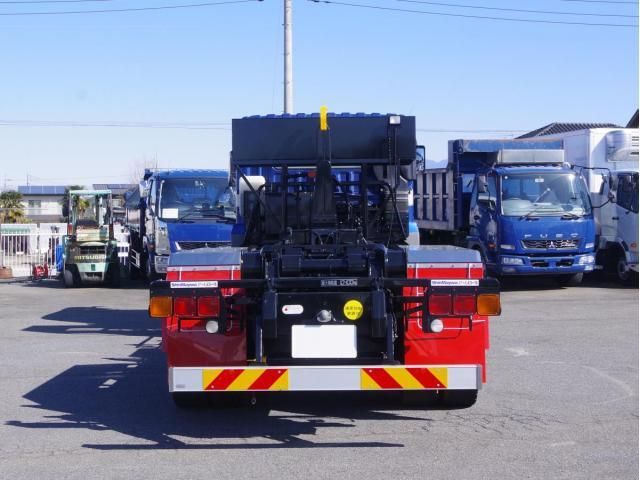 MITSUBISHI FUSOU FIGHTER 2015 Image 31