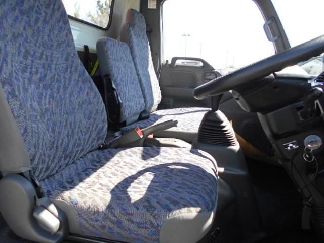 ISUZU ELF 2003 Image 31