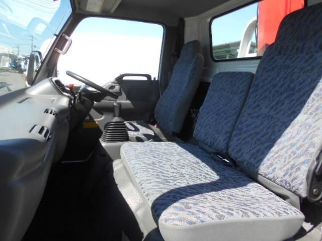 ISUZU ELF 2003 Image 31