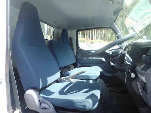 MITSUBISHI CANTER 2014 Image 31