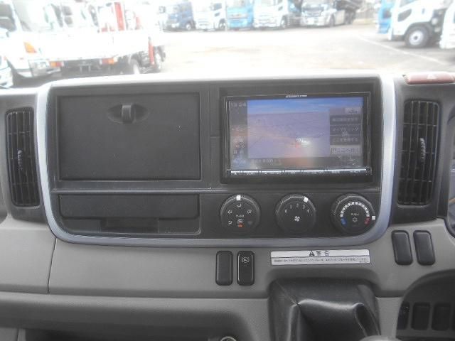 MITSUBISHI CANTER 2017 Image 31