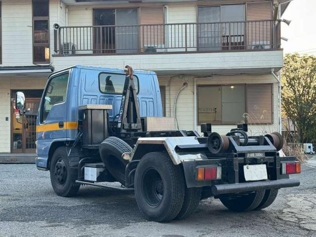 ISUZU ELF 2004 Image 31