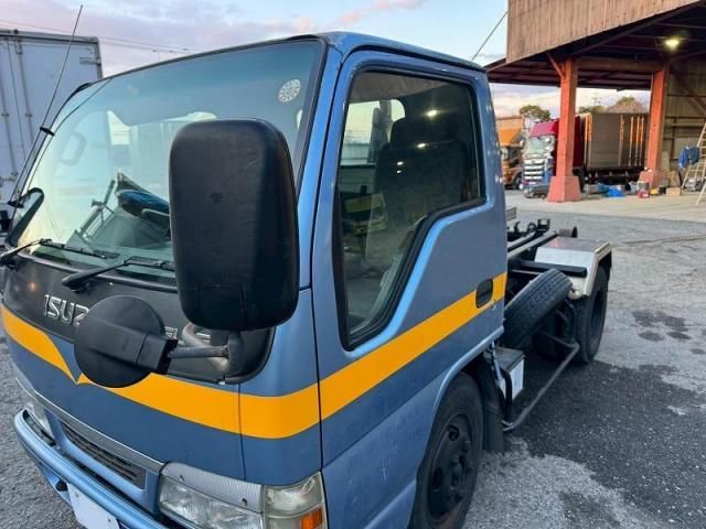 ISUZU ELF 2004 Image 31