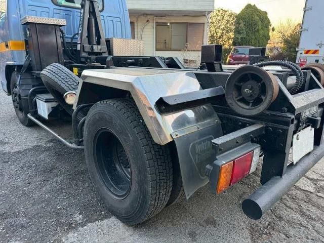 ISUZU ELF 2004 Image 31