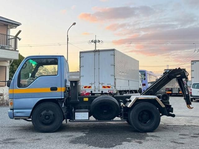 ISUZU ELF 2004 Image 31