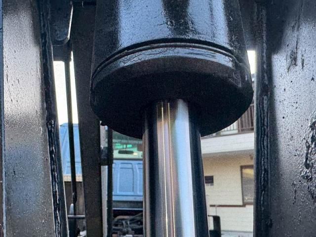 ISUZU ELF 2004 Image 31