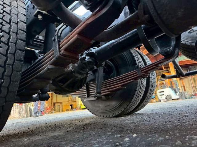 ISUZU ELF 2004 Image 31