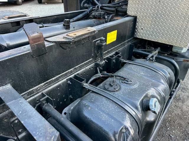 ISUZU ELF 2004 Image 31