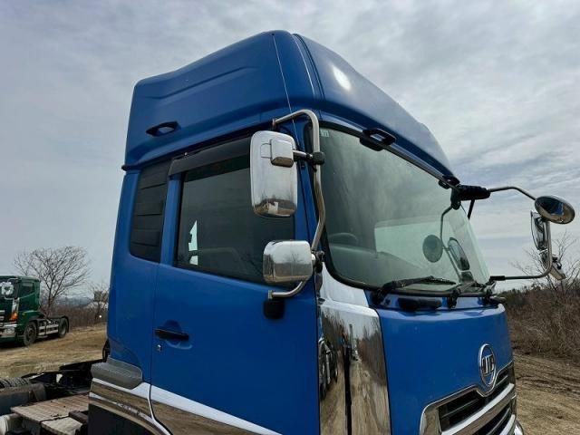 NISSAN DIESEL QUON 2018 Image 31