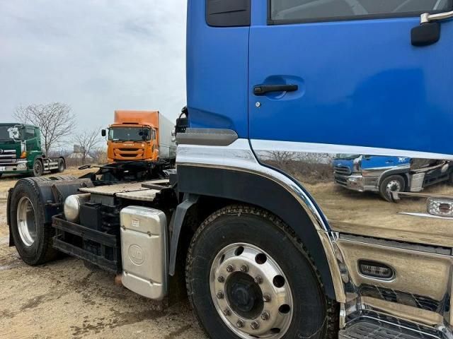 NISSAN DIESEL QUON 2018 Image 31