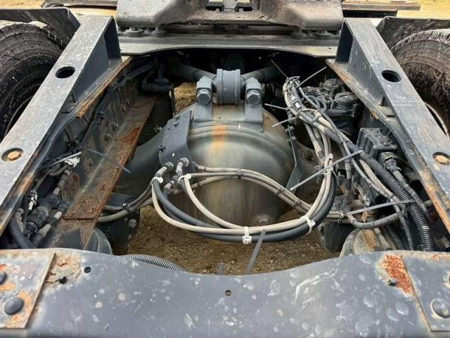 NISSAN DIESEL QUON 2018 Image 31