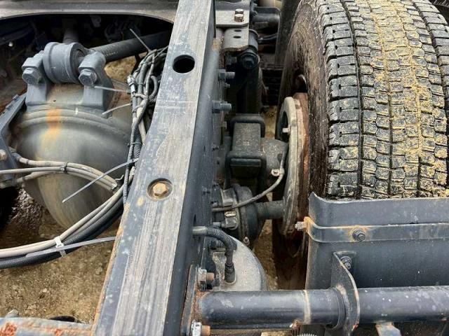 NISSAN DIESEL QUON 2018 Image 31