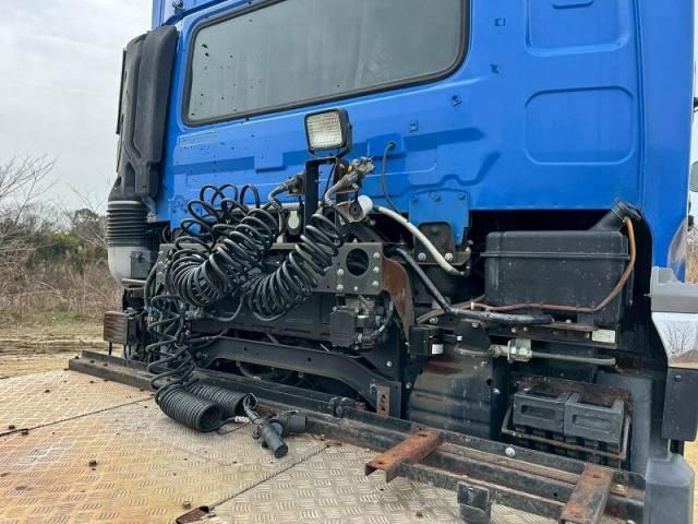 NISSAN DIESEL QUON 2018 Image 31