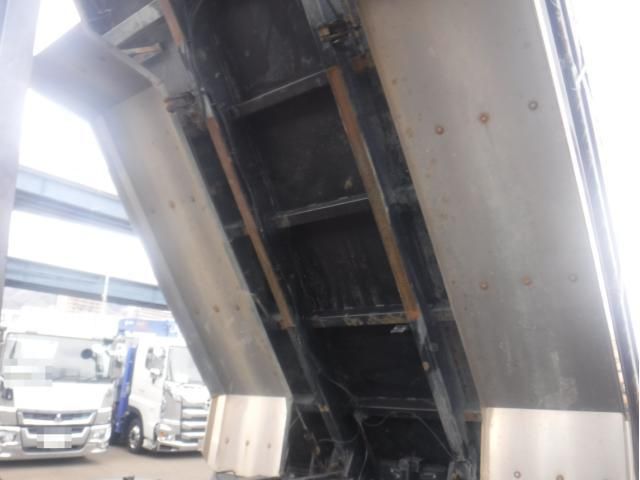 HINO PROFIA 2017 Image 31