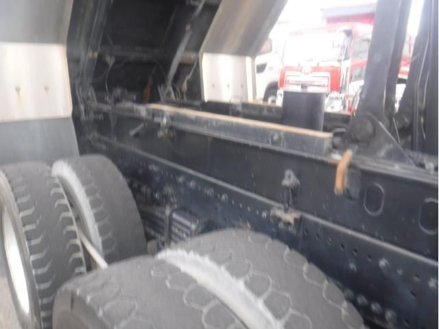 HINO PROFIA 2017 Image 31