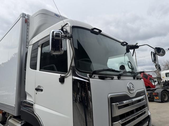 NISSAN DIESEL QUON 2020 Image 31