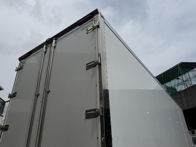 NISSAN DIESEL QUON 2020 Image 31