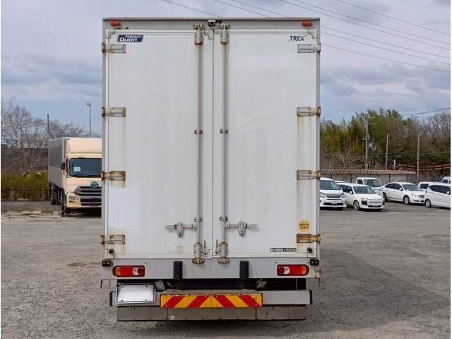 NISSAN DIESEL QUON 2018 Image 31