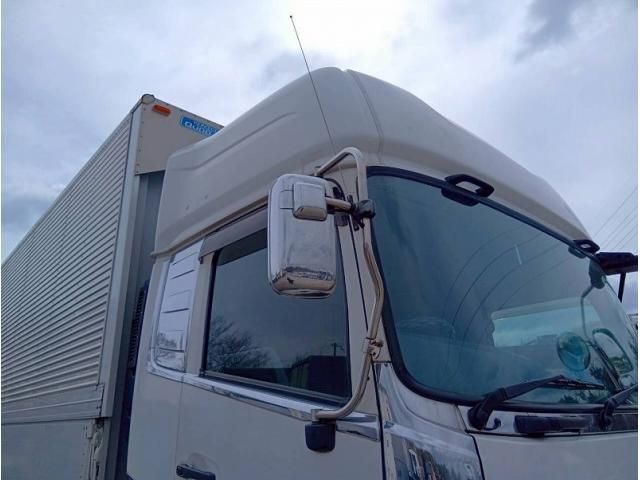 NISSAN DIESEL QUON 2018 Image 31