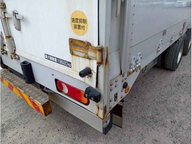 NISSAN DIESEL QUON 2018 Image 31