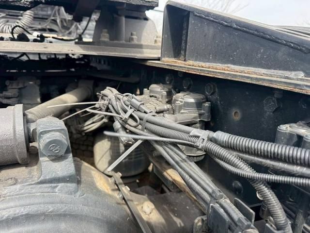 NISSAN DIESEL QUON 2016 Image 31