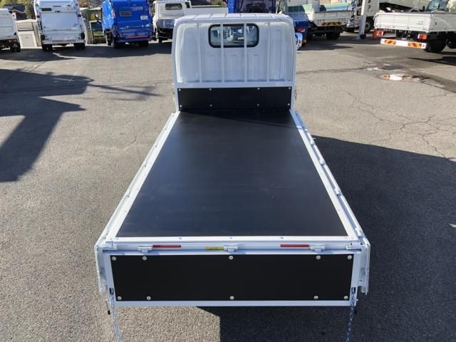 MITSUBISHI CANTER 2025 Image 31