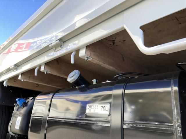 MITSUBISHI CANTER 2025 Image 31