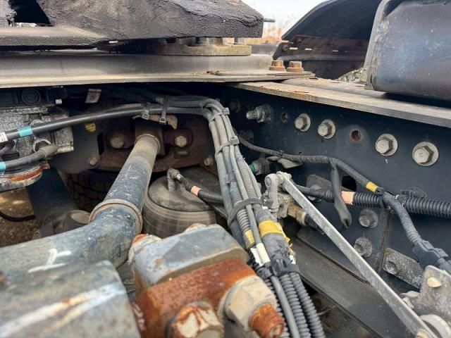 HINO PROFIA 2015 Image 31