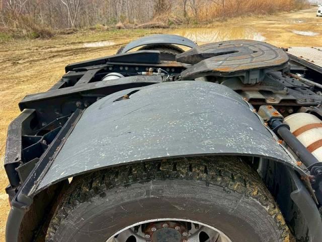 HINO PROFIA 2015 Image 31