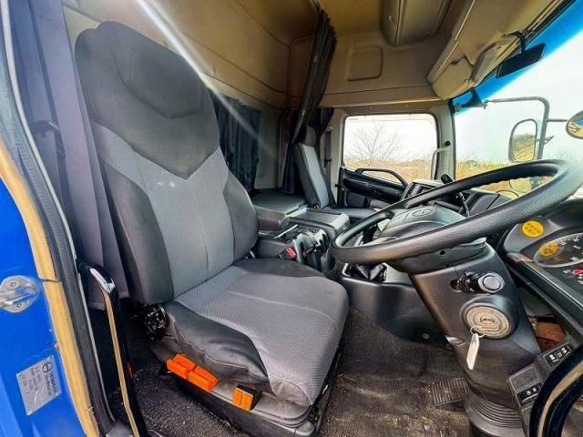 HINO PROFIA 2015 Image 31