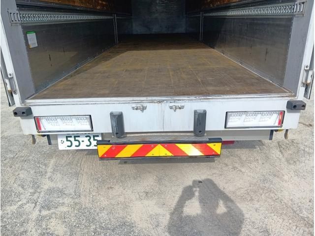 HINO PROFIA 2019 Image 31