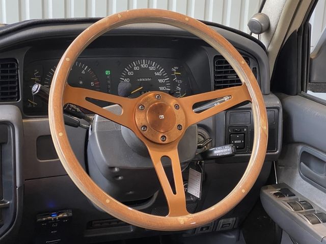 TOYOTA LANDCRUISER VAN 1995 Image 31