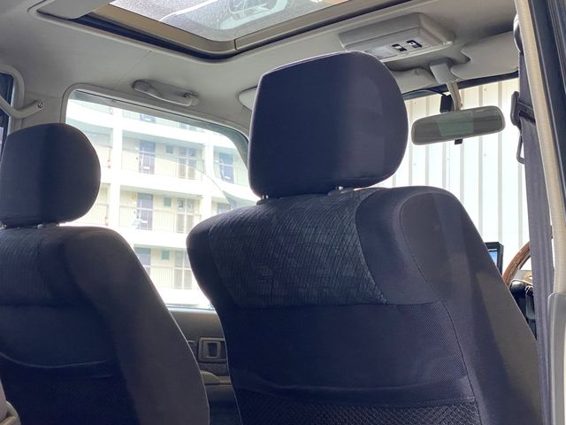 TOYOTA LANDCRUISER VAN 2004 Image 31