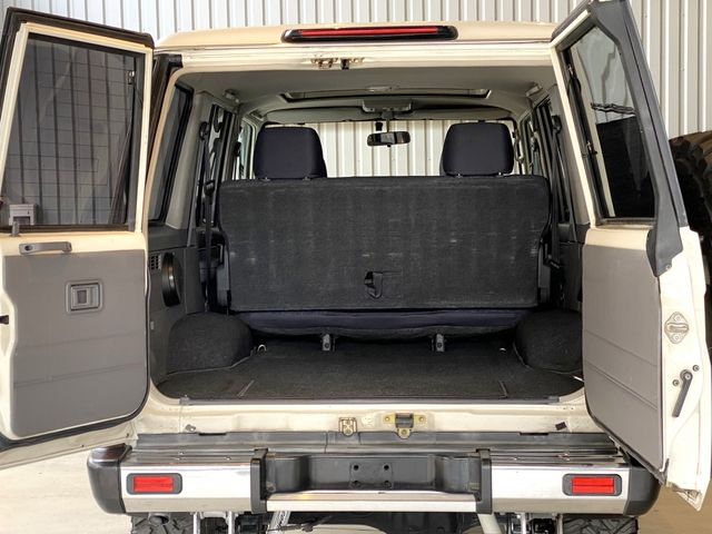 TOYOTA LANDCRUISER VAN 2004 Image 31