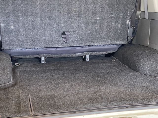 TOYOTA LANDCRUISER VAN 2004 Image 31