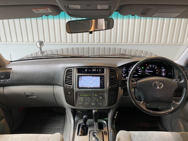 TOYOTA LANDCRUISER WAGON 2005 Image 31